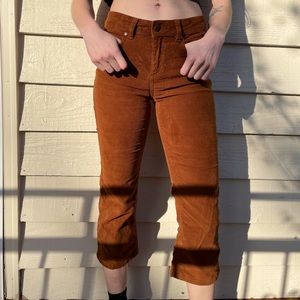 dip corduroy capris